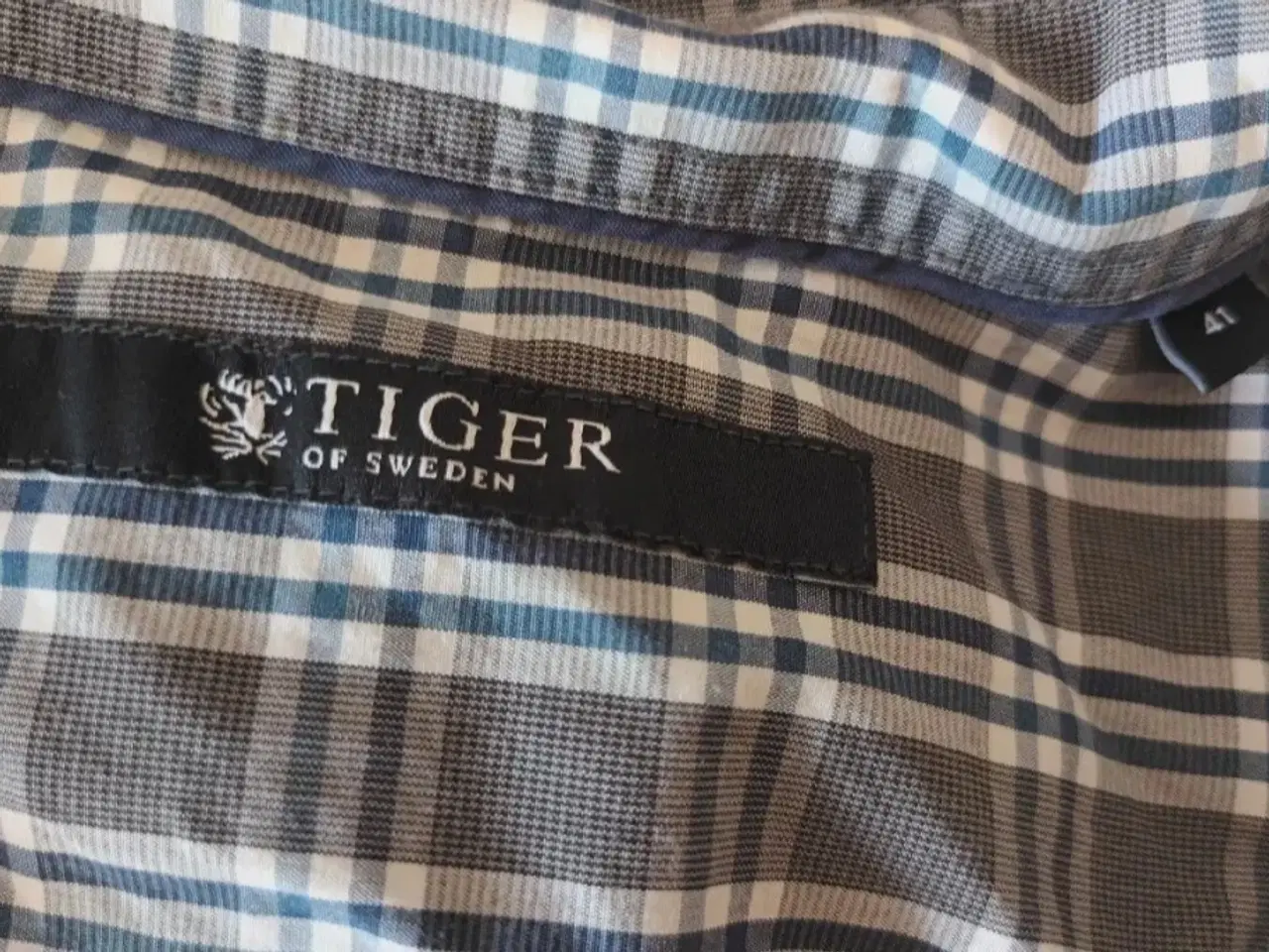 Billede 3 - Skjorte. Tiger of Sweden 