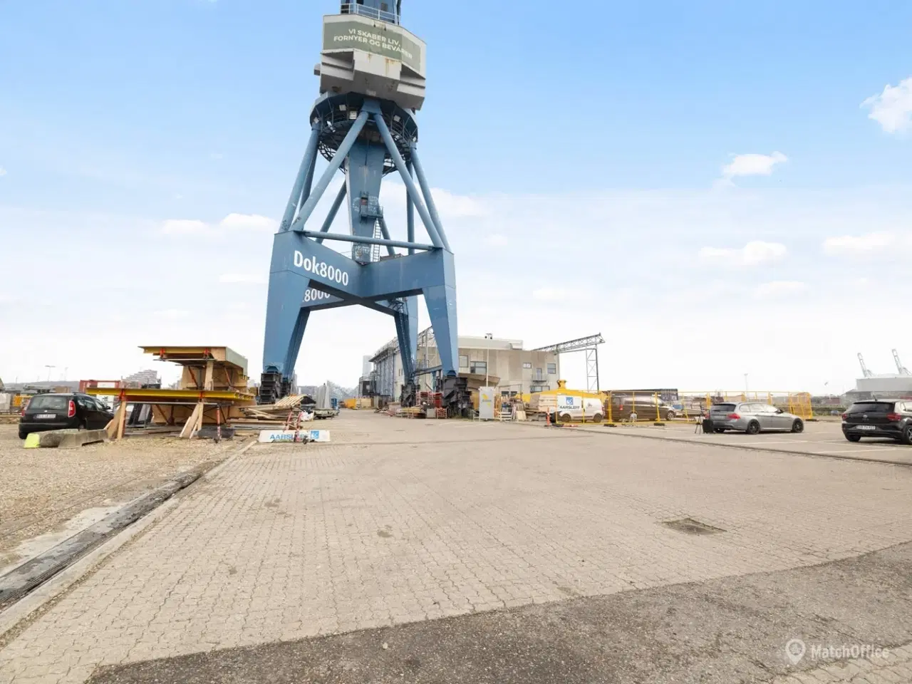 Billede 17 - Højloftet erhvervslejemål med udsigt til bugten