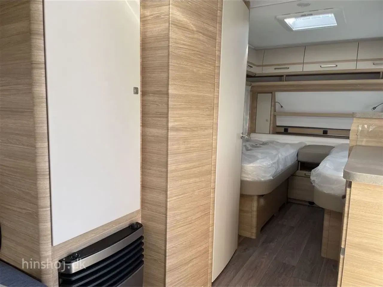 Billede 6 - 2024 - Fendt Bianco Selection 465 TG   Fendt med enkeltsenge og siddegruppe fra Hinshøj Caravan