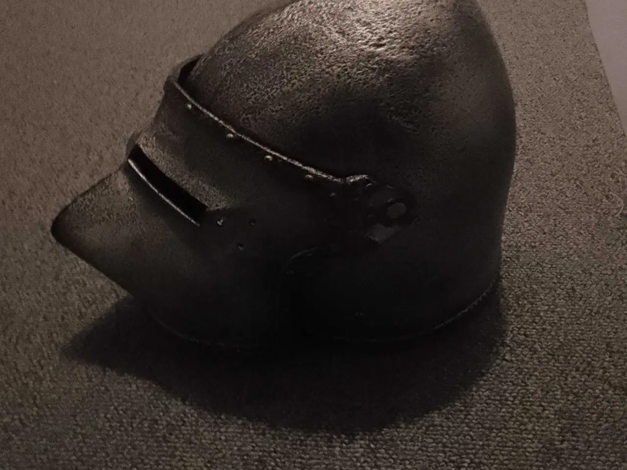 Billede 1 - Ridder hjelm 