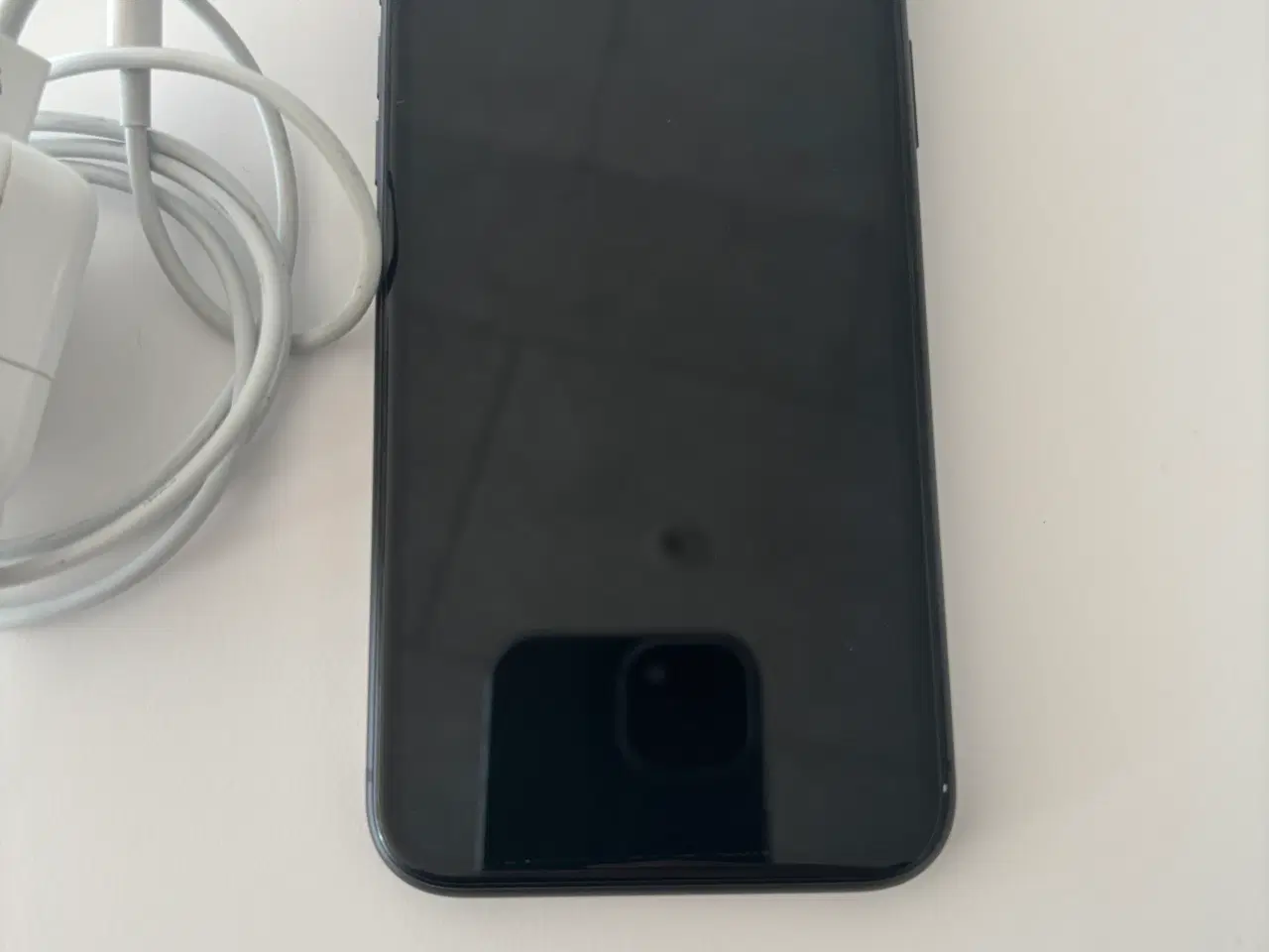 Billede 2 - Pæn iPhone 11 64gb i sort