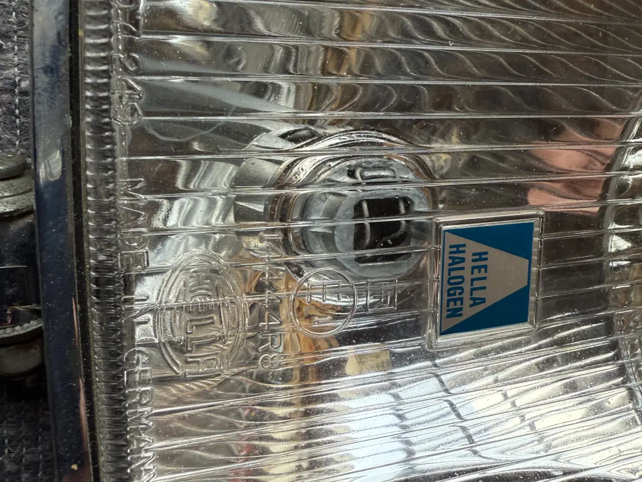 Billede 12 - Et stk. fin Hella 149 Chrome fjernlygte