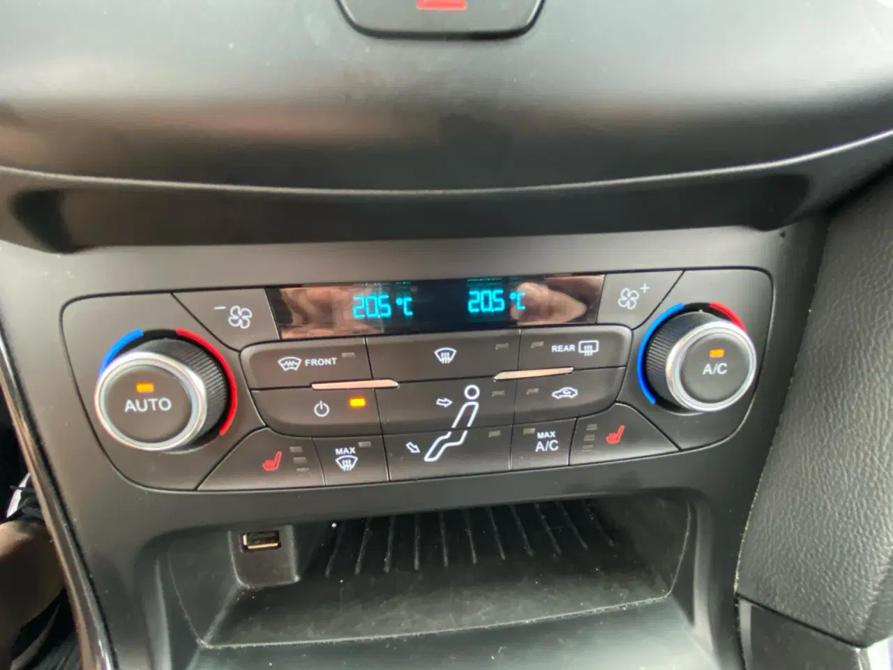 Billede 12 - Ford Focus 1,5 TDCi Titanium 120HK Stc 6g