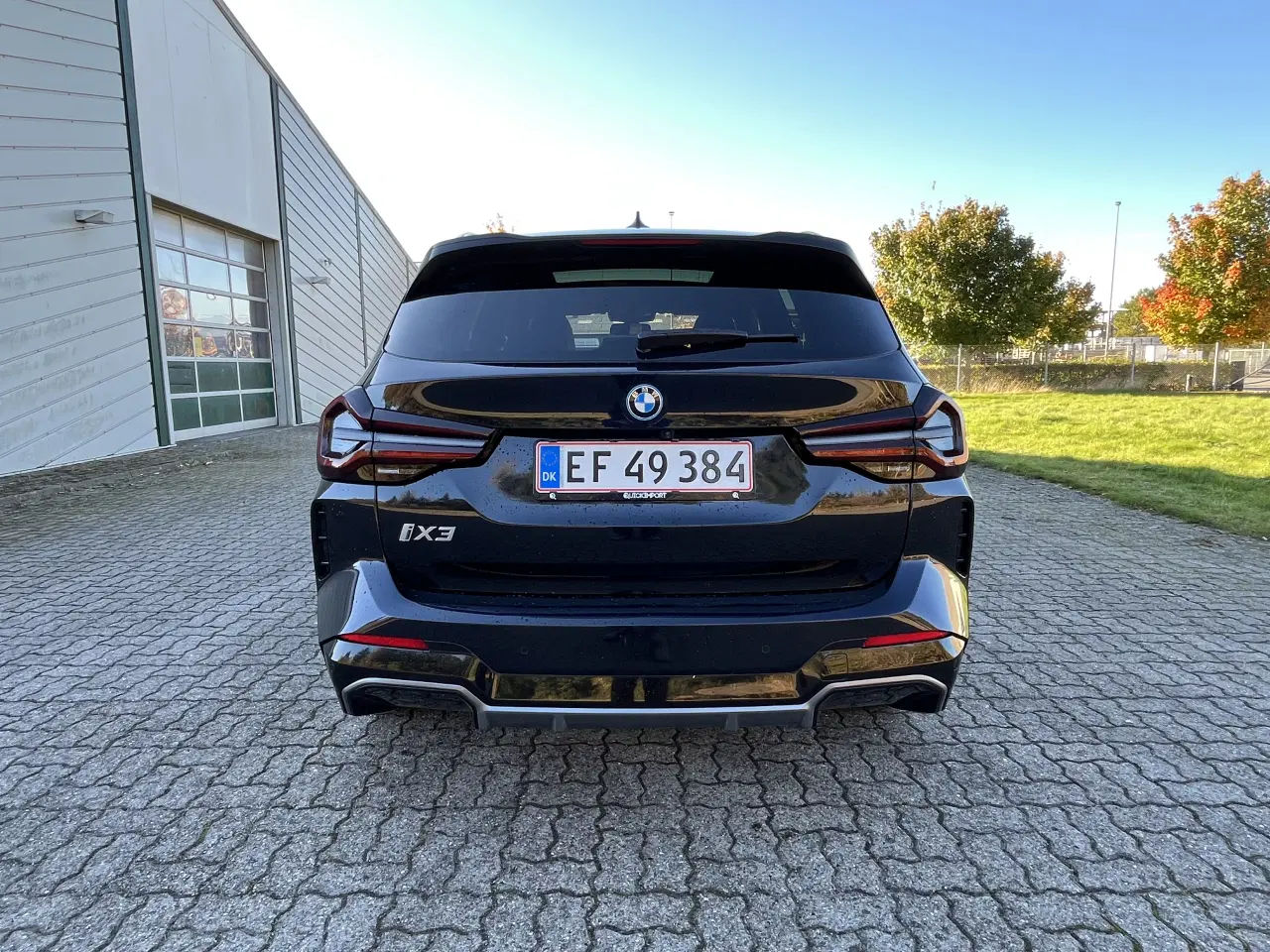 Billede 2 - BMW iX3 Charged Plus – Premium el-SUV med maksimal