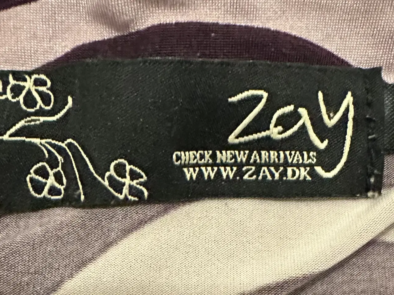 Billede 7 - ZAY tunika/top – str. XL – flot mønster & god stræ