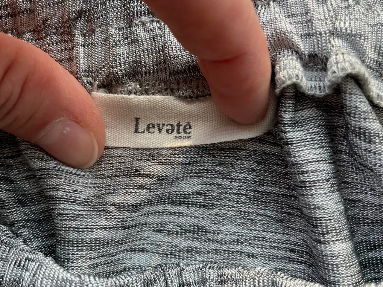 Billede 2 - Levete Room nederdel