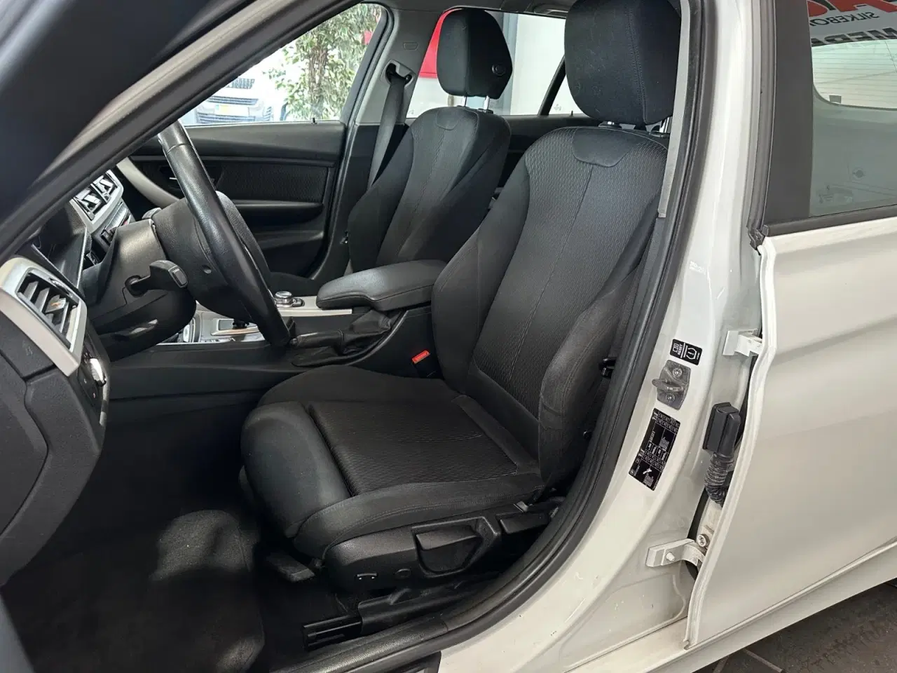 Billede 6 - BMW 320i 2,0 Touring aut. Van