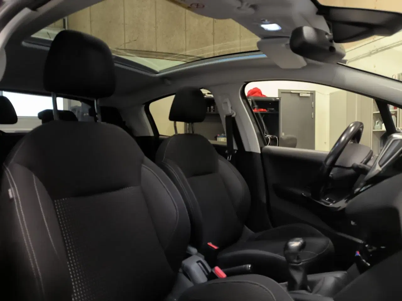 Billede 14 - Peugeot 208 1,2 PureTech 82 Allure Sky