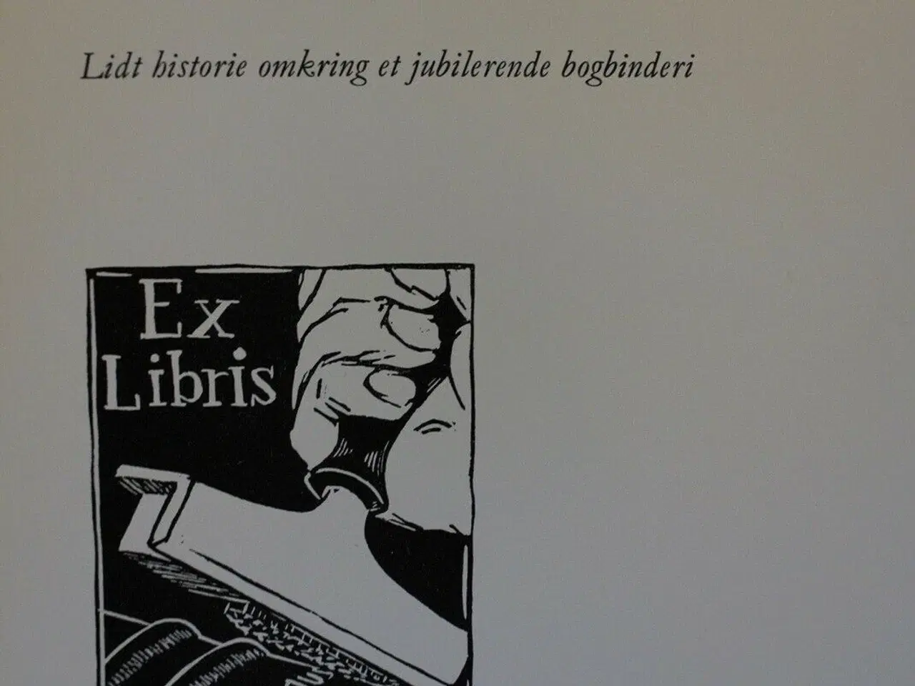 Billede 2 - med hefteplade og limpensel, af fritz clausen, emn