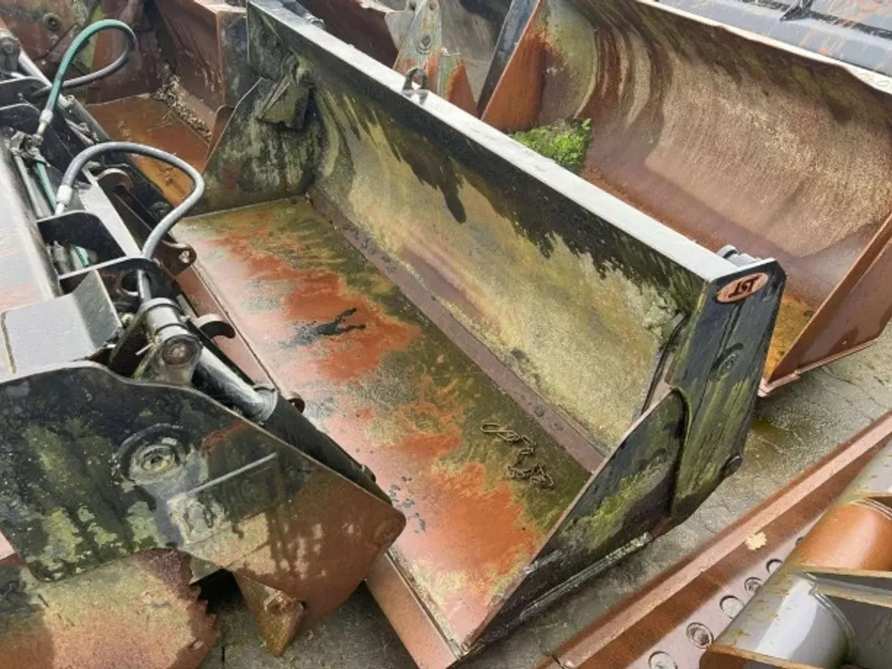 Billede 1 - JST MS 4 i 1 skovl - Som ny!