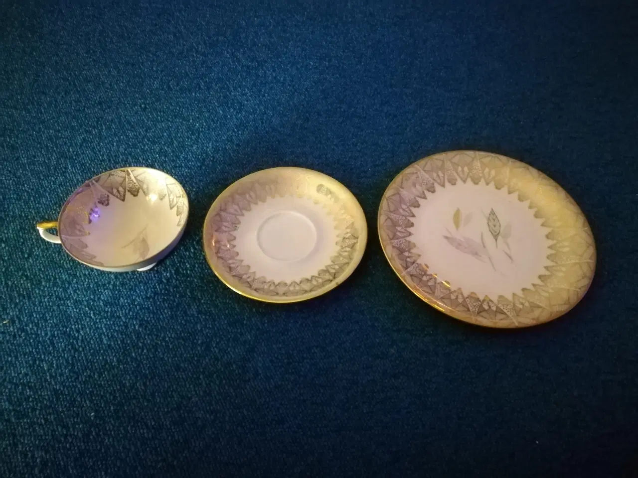 Billede 1 - Porcelæn morgenkuvert dekoreret