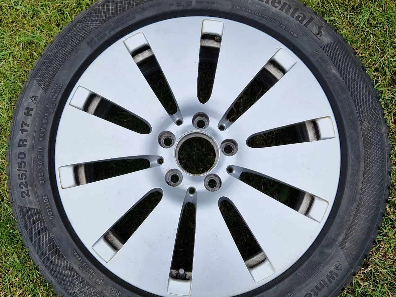 Billede 4 - Mercedes Originale 17" alufælge C-klasse W/S -205