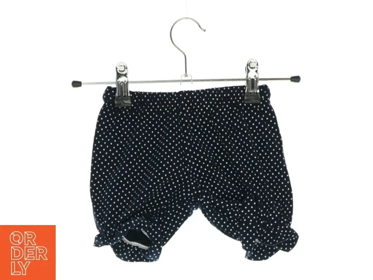 Billede 2 - Shorts med prikker (Str. 80)