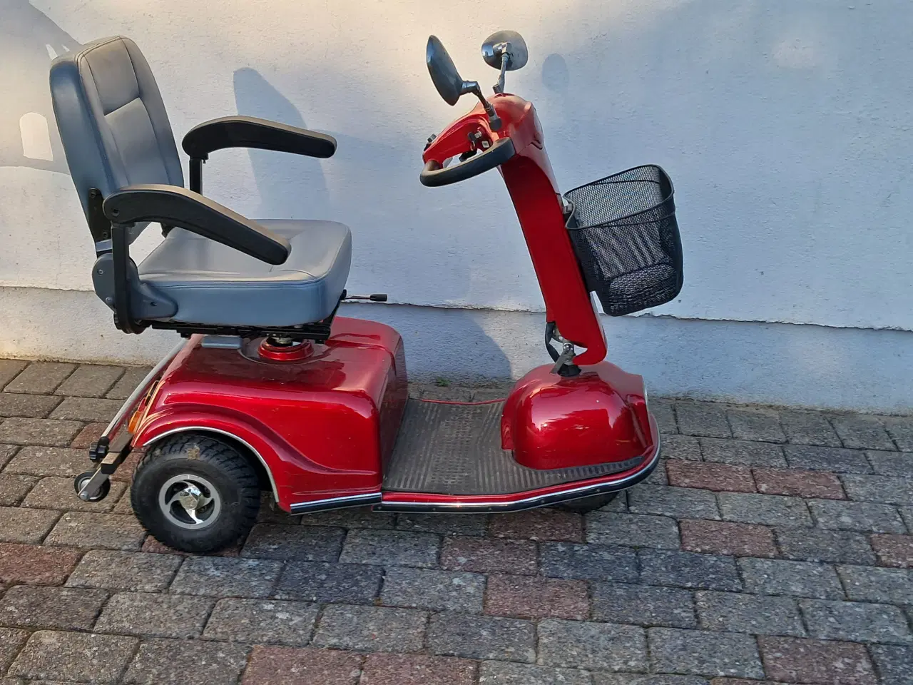 Billede 9 - El-scooter sælges for højst by