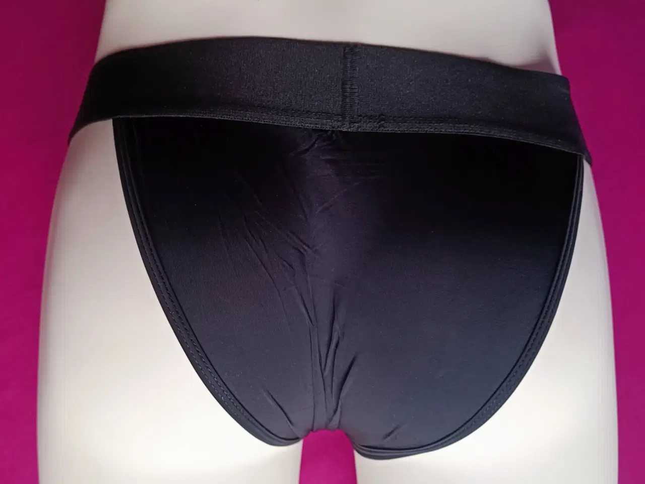 Billede 7 - Trusse med høj benskæring til ham