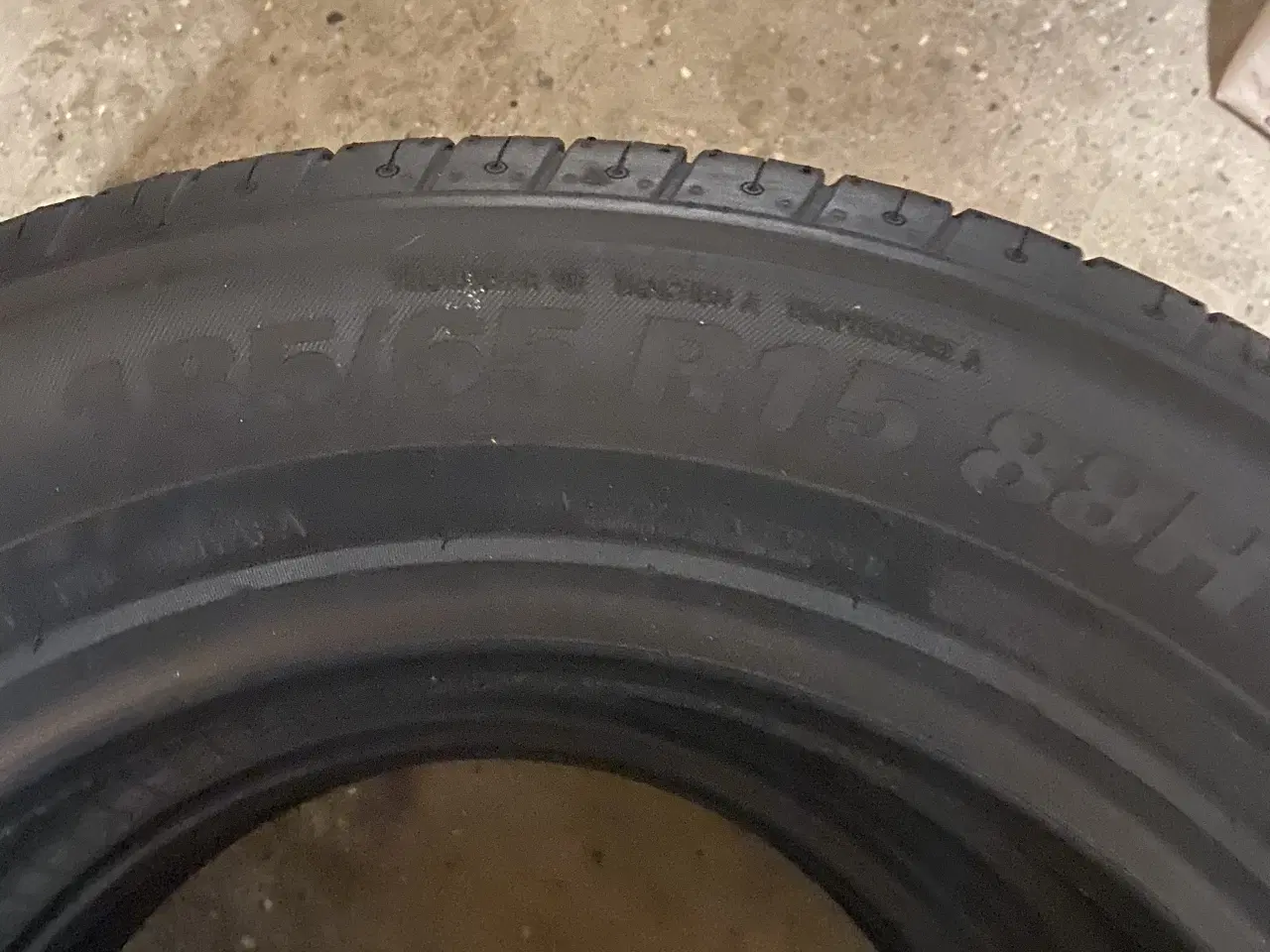 Billede 4 - 2 nye 185/65-15 Kuhmo sommerdæk