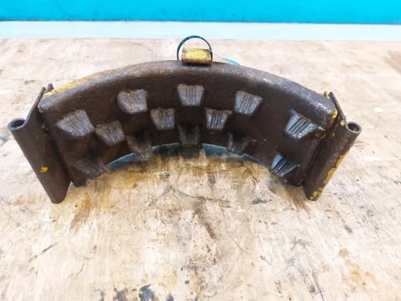 Billede 2 - New Holland TF44 Dæksel LH 80921724