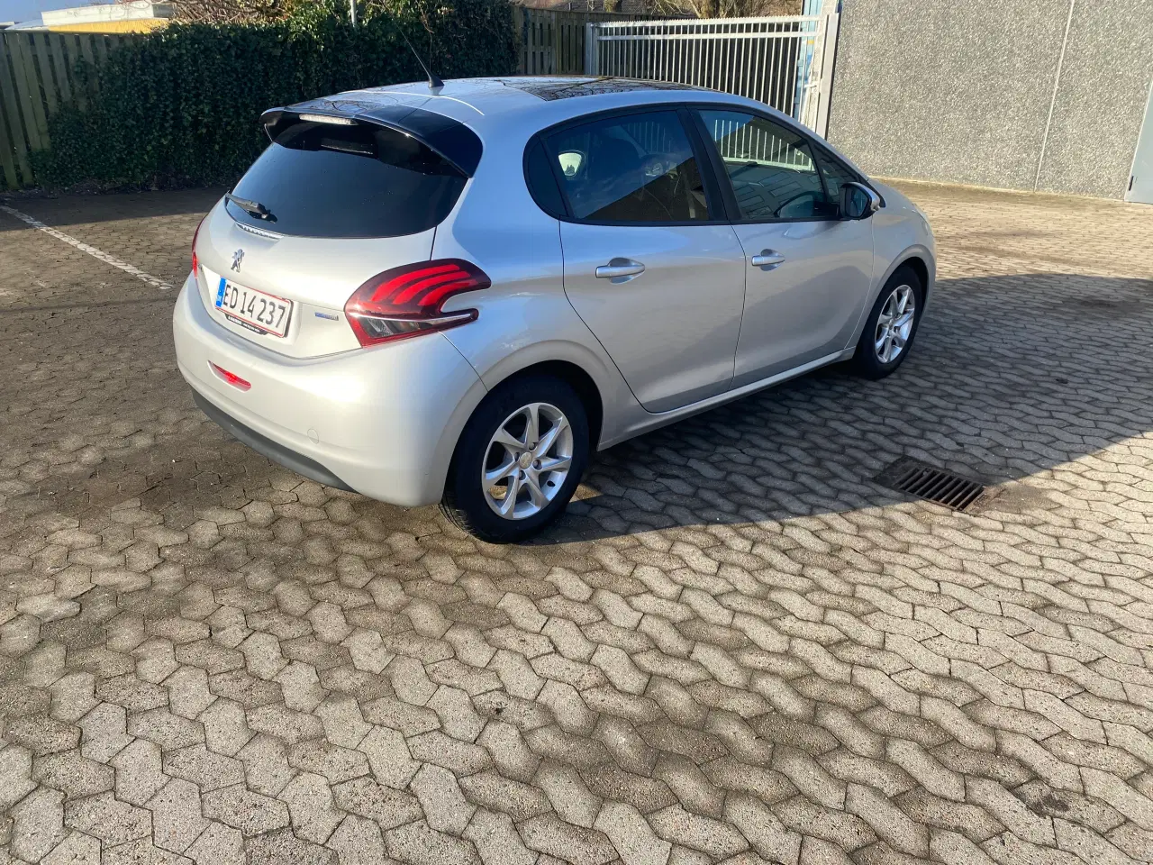 Billede 4 - Fin 208 sælges