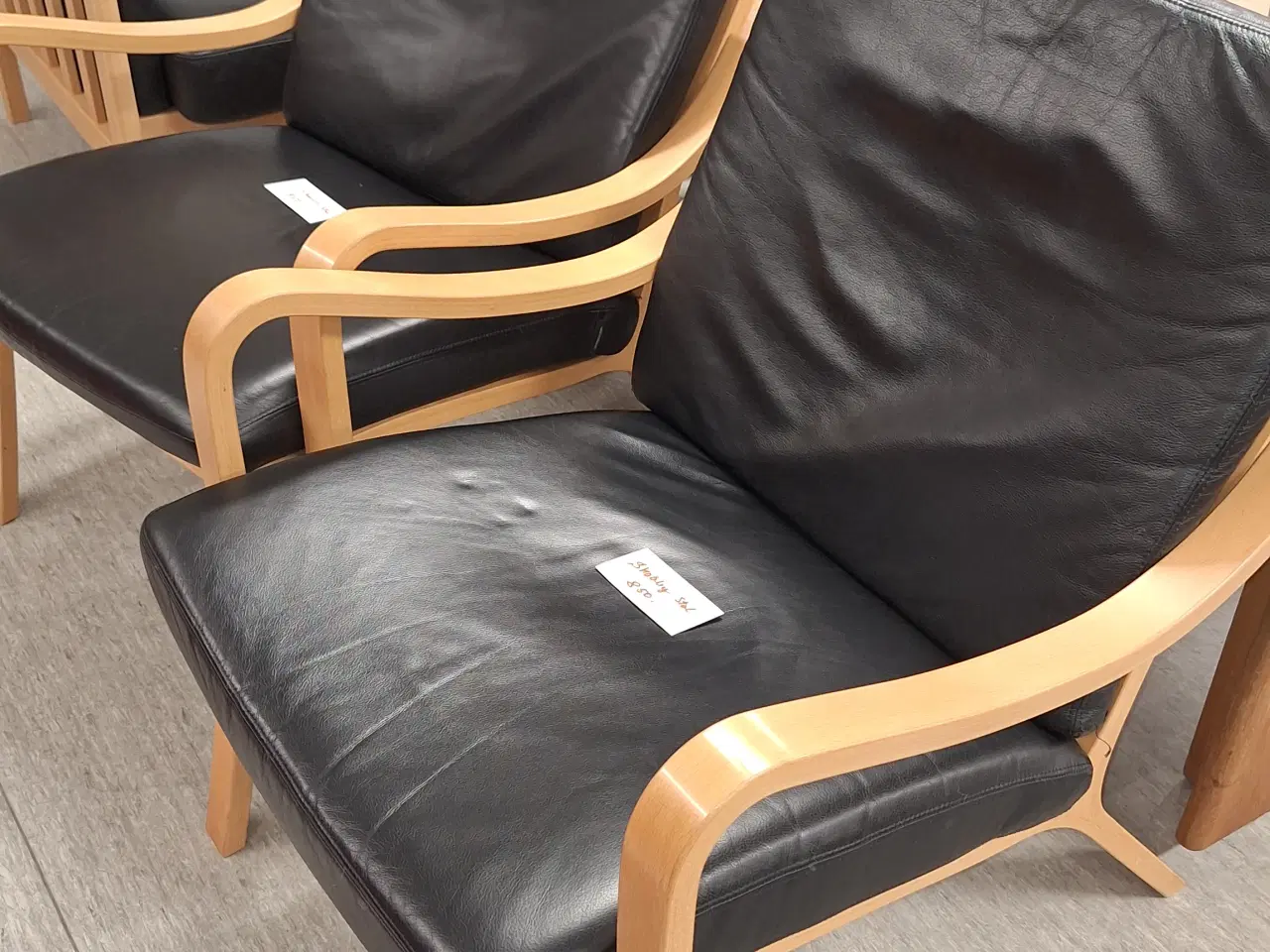 Billede 2 - SKOVBY  MØBLER  .  2 sofaer og 2 stole og sofabord