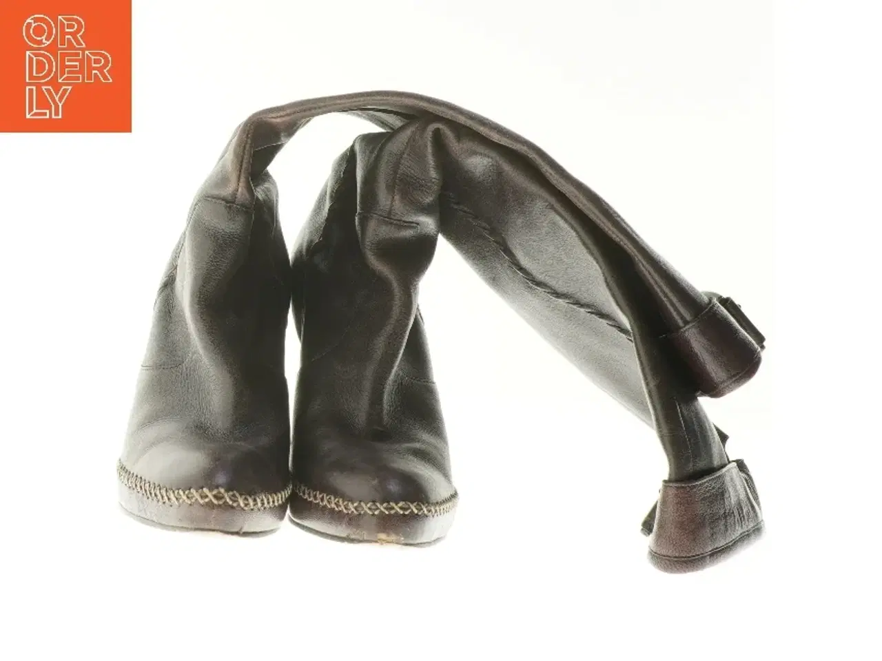 Billede 3 - lange brune  læderstøvler med hæl (str. sål: 23 cm)