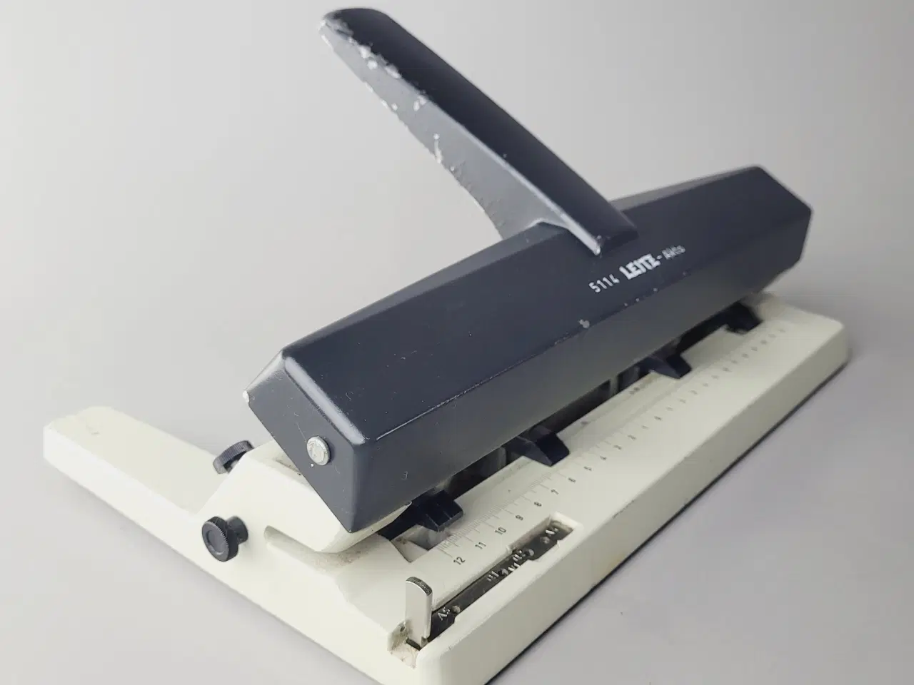 Billede 1 - ⭐️· Kraftig LEITZ 4-Huls Hulmaskine - 5114 Akto