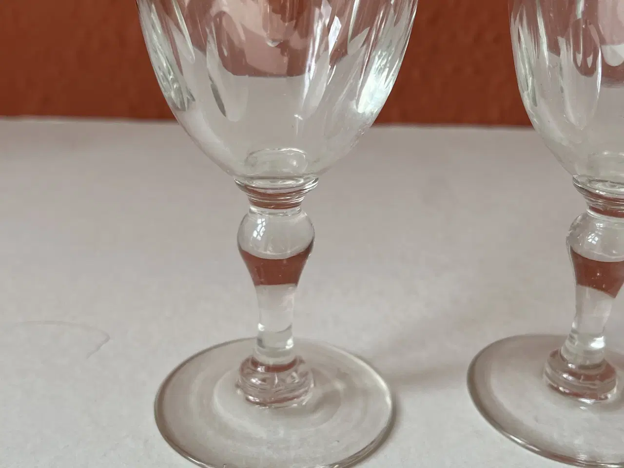 Billede 7 - 4 gamle, mundblæste glas.