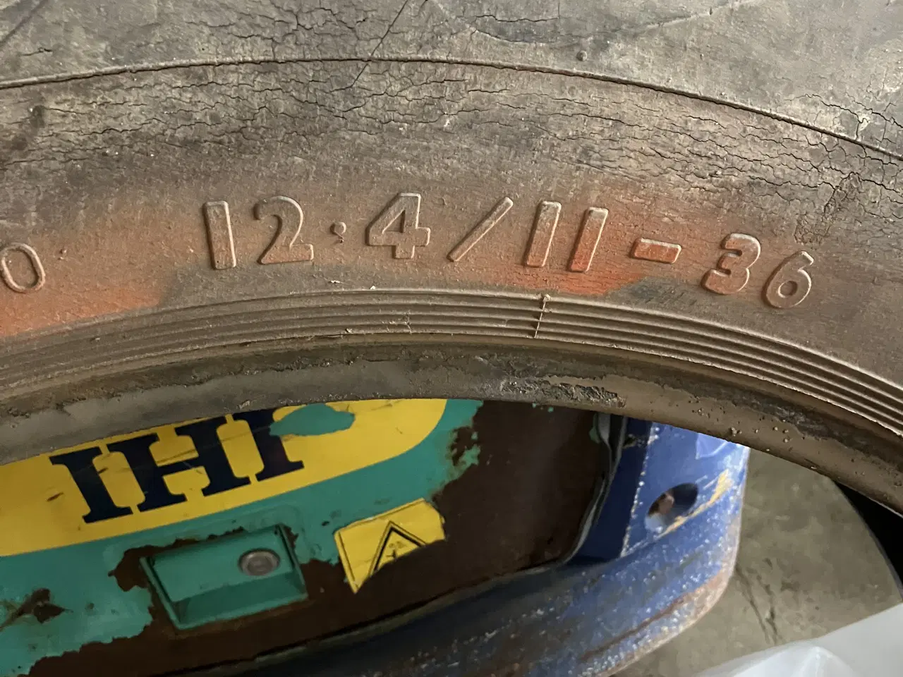 Billede 2 - Bagdæk 12,4/11-36