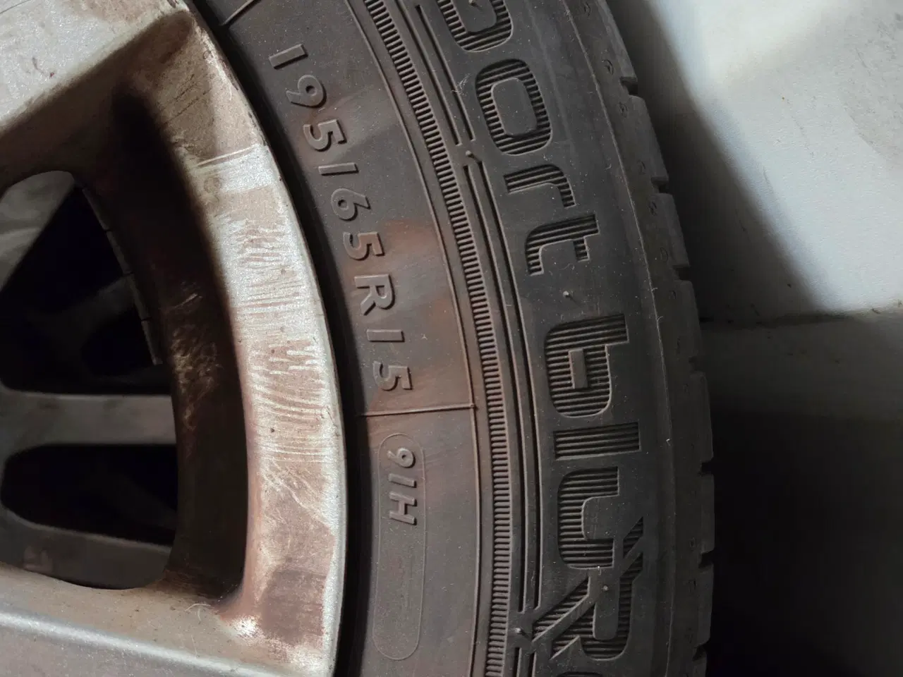 Billede 2 - Fælge med dæk