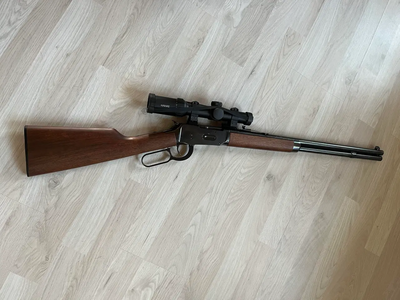 Billede 1 - Winchester M94 Short Cal. 30-30 med Hawke kikkert