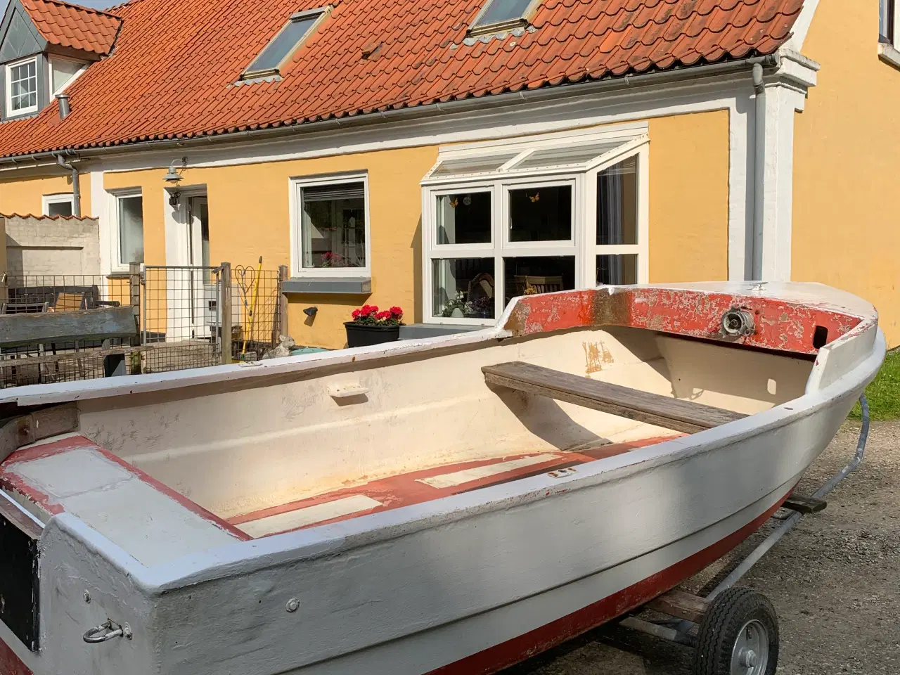 Billede 5 - Solid jolle med Motor