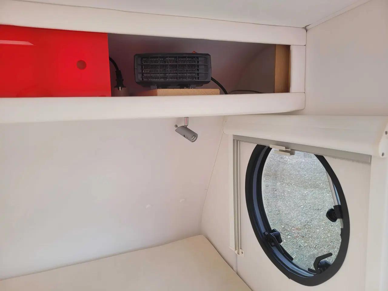 Billede 18 - Dethleffs Miniglobe..perfekt til elbil..kun 280kg.