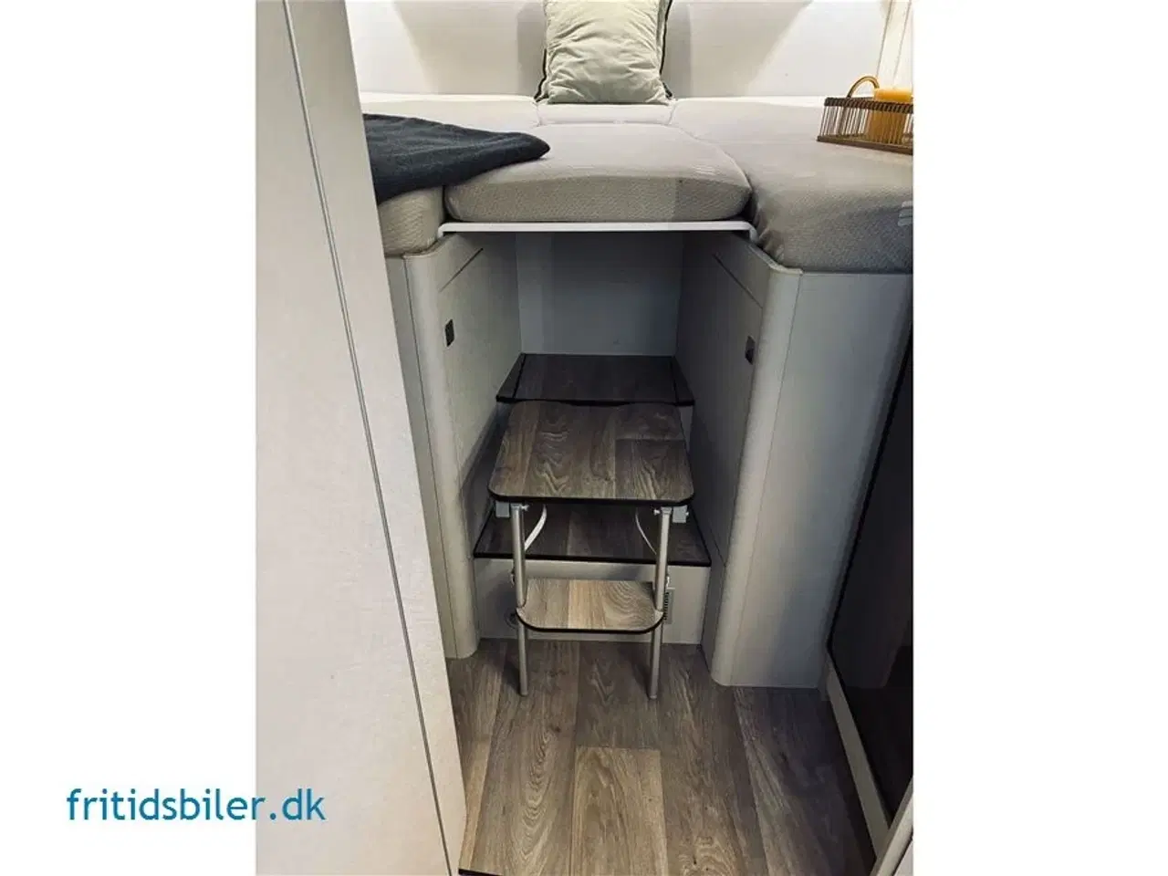 Billede 9 - 2024 - Hymer Tramp S585 170 Hk 9 Trins Aut. gear   Hymer Tramp S585 en helt igennem flot og pæn camper til den fede tur syd eller nord på