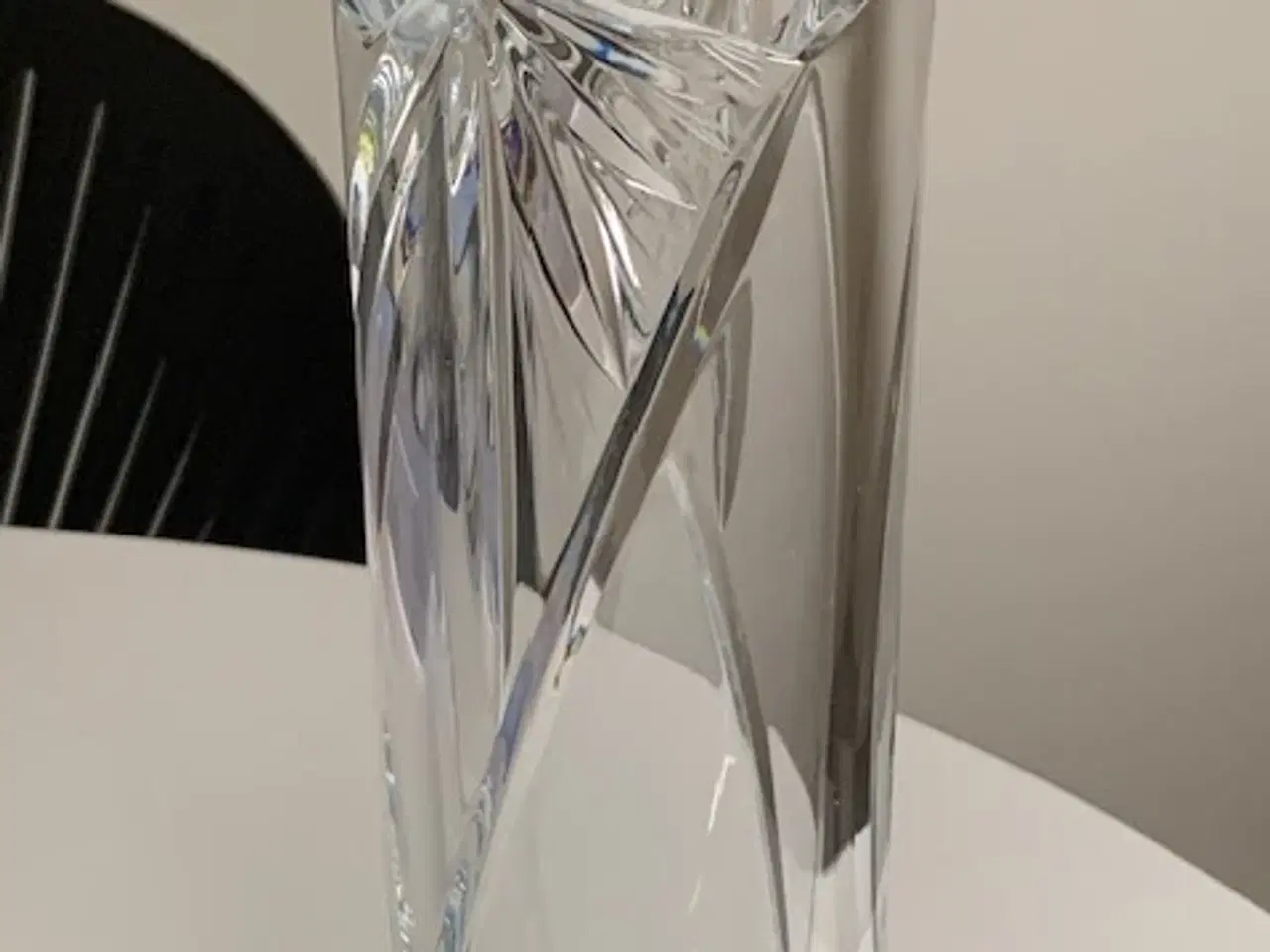 Billede 2 - Vase i krystalglas - høj og slank