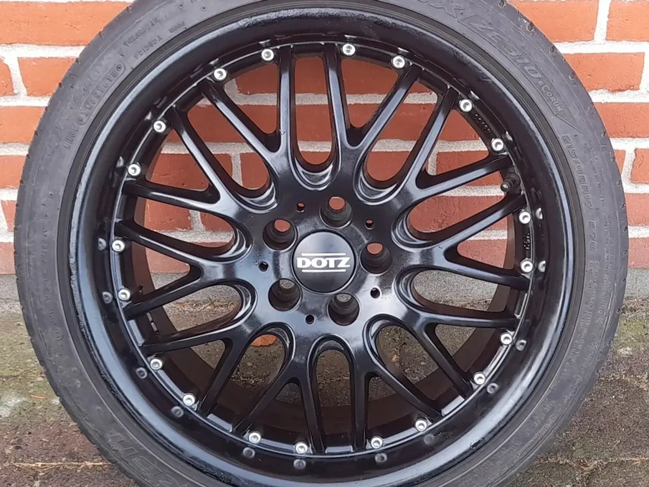 Billede 1 - Alufælge: Dotz Mugello Dark, 17”x8”, 