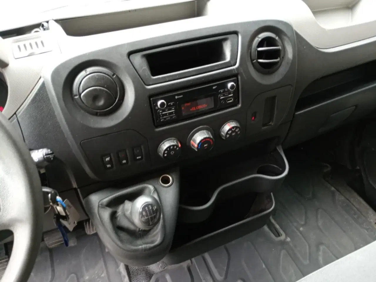 Billede 9 - Renault Master III T33 2,3 dCi 135 L2H2 Kassevogn