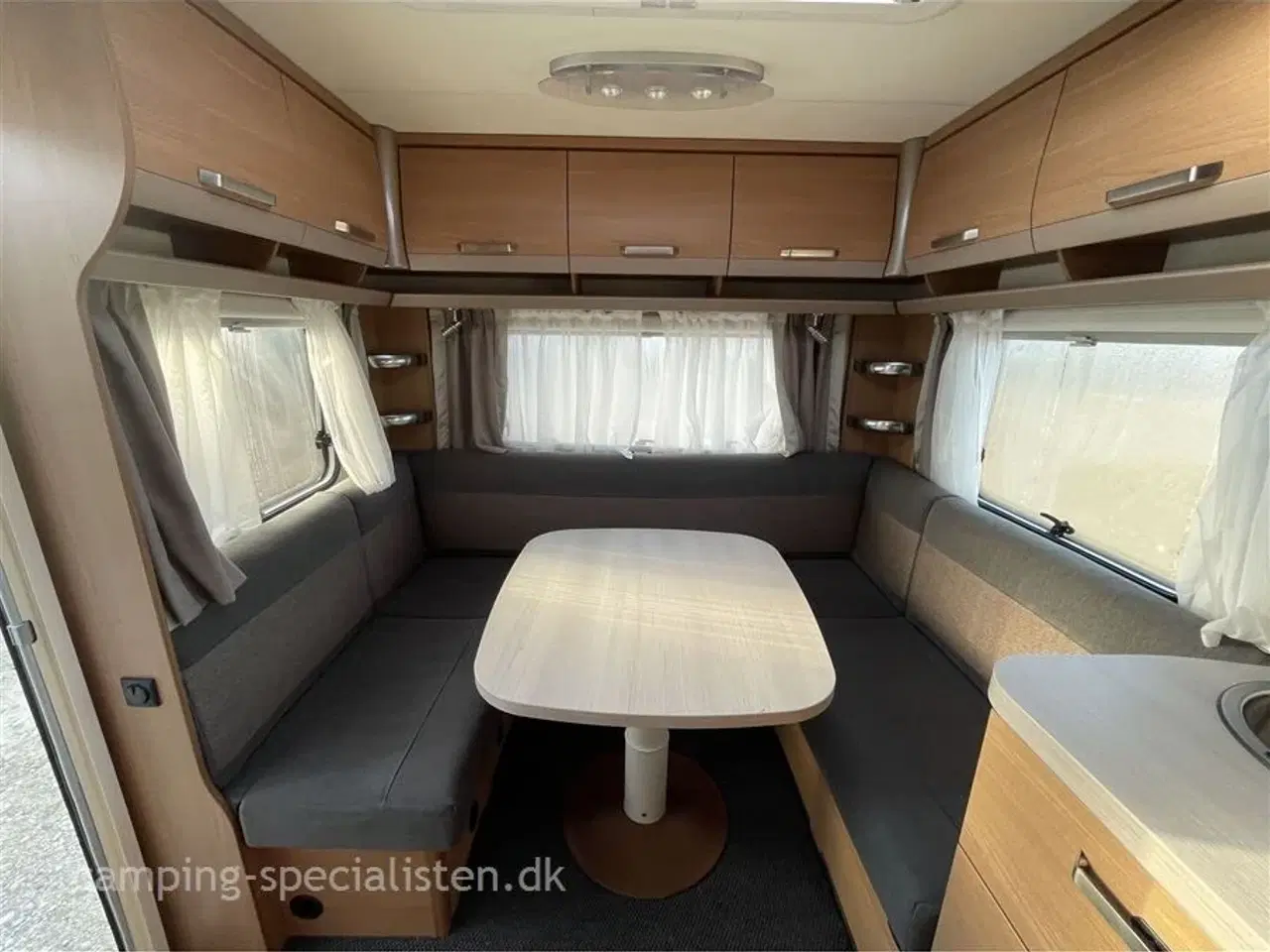 Billede 4 - 2015 - Knaus Sport 450 FU   Knaus Sport 450 FU 2015 - Se den nu hos Camping-Specialisten.dk