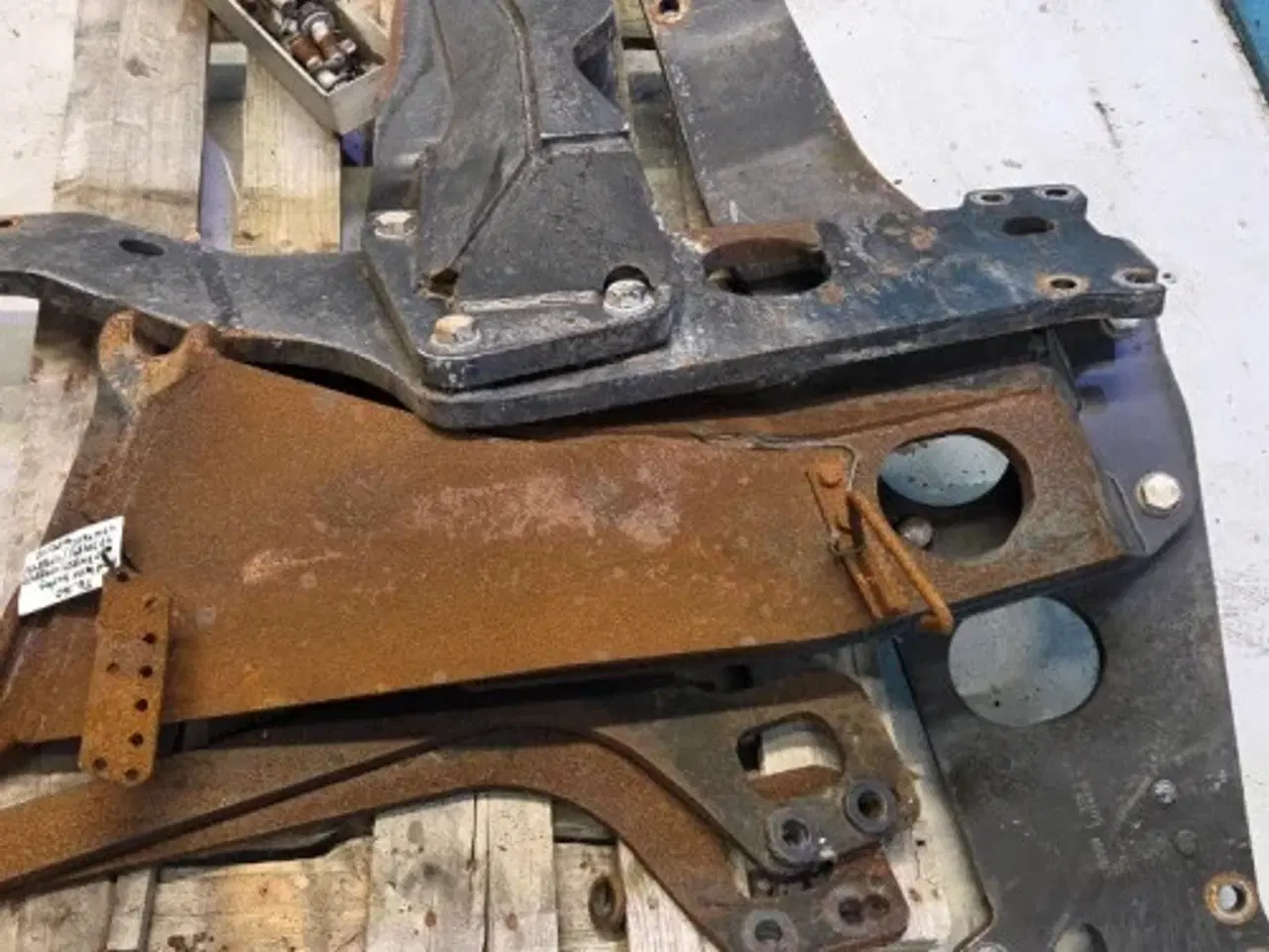 Billede 11 - New Holland T6 Frontlæsse Beslag 47714850