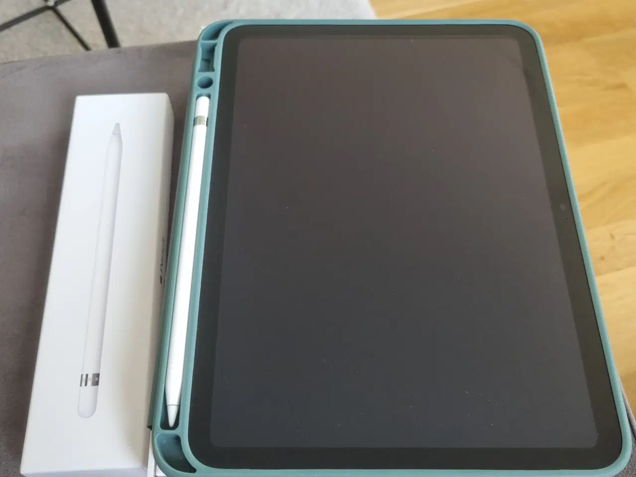 Billede 2 - iPad 10,9 64 GB sølv inkl Apple pencil - næsten al
