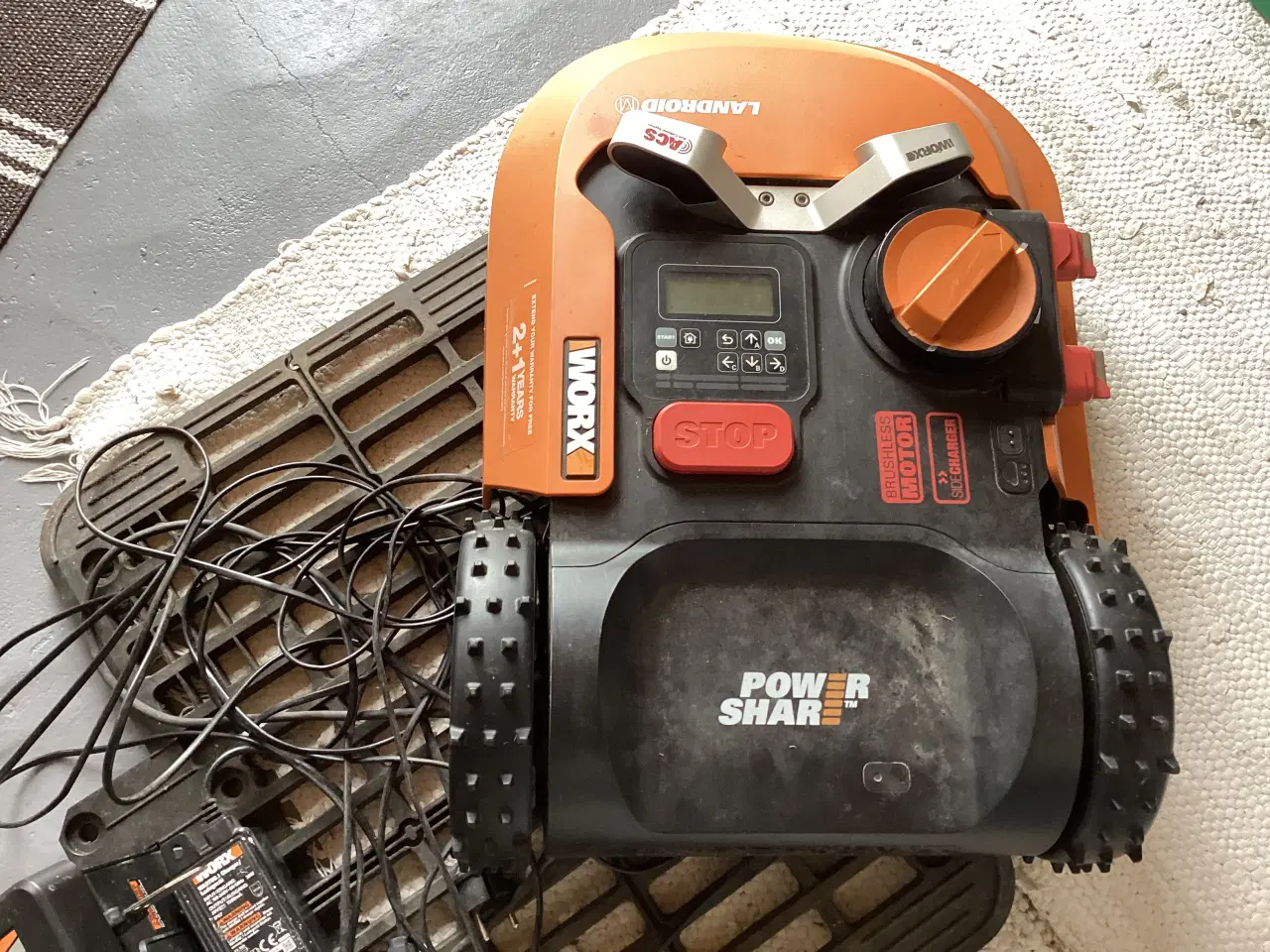 Billede 7 - Worx Robotplæneklipper 700. WR142E, Defekt