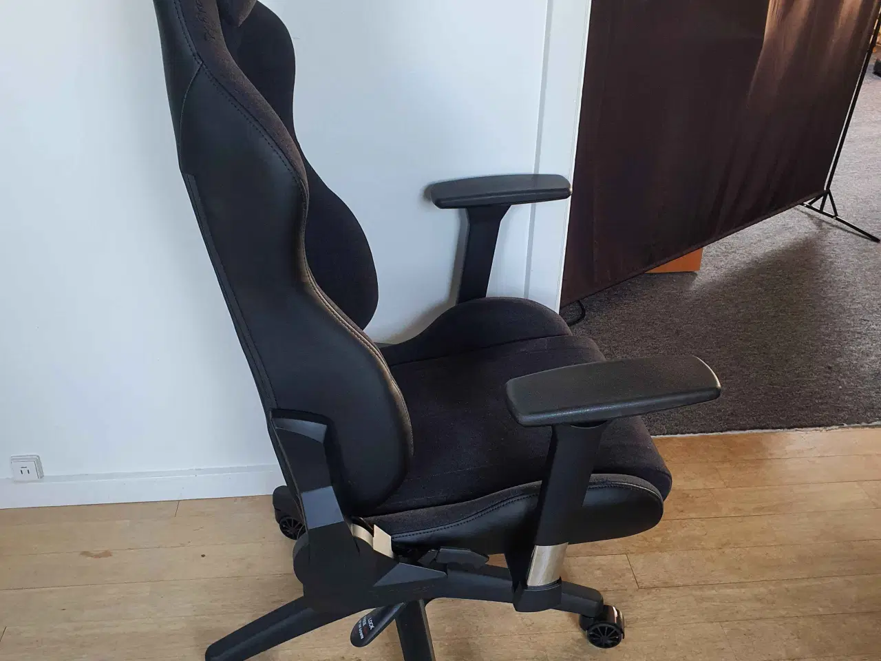 Billede 2 - Arozzi Avanti SoftFabric gamingstol (pure black)