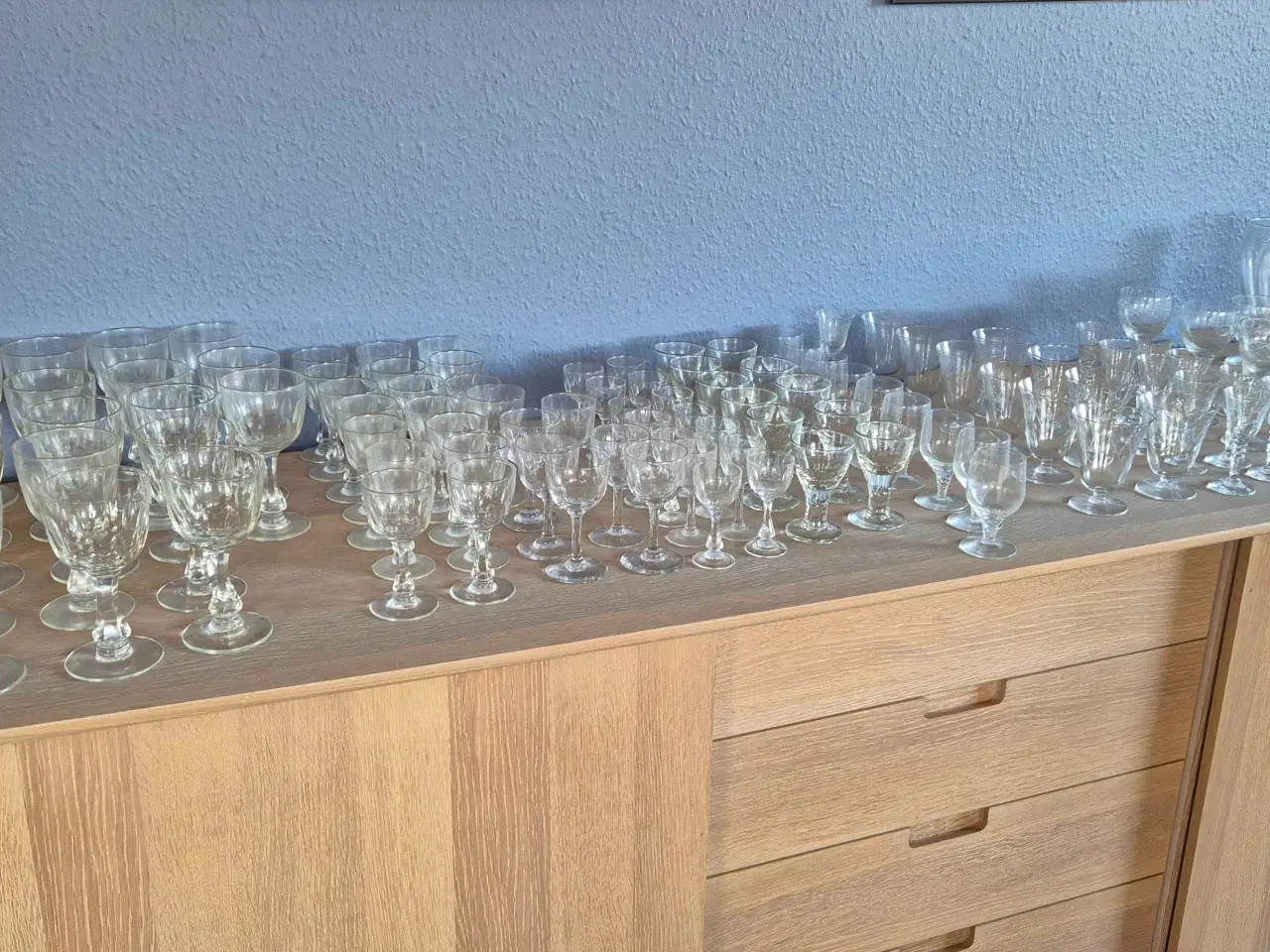 Billede 1 - Glas der er 110 stk i alt 