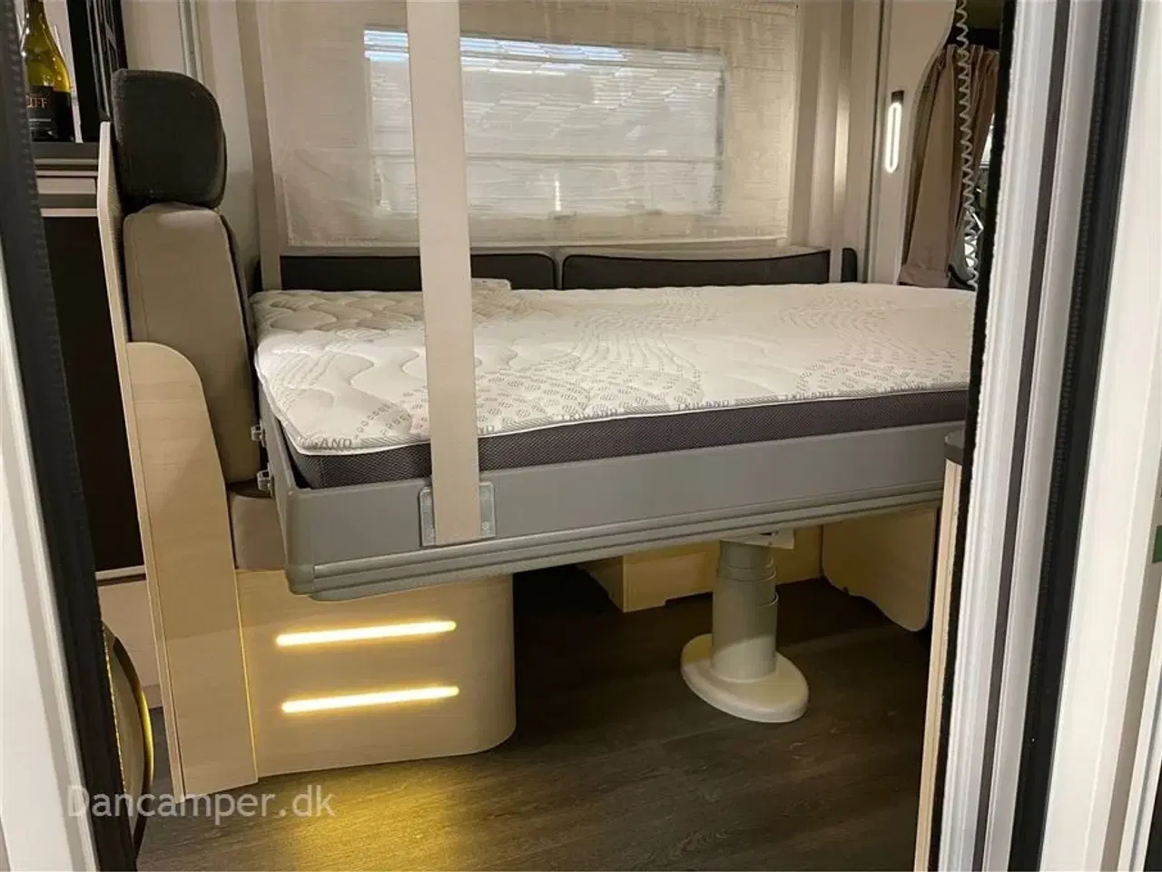 Billede 20 - 2024 - Chausson 660 Titanium ULTIMATE   UNDER KLARGØRING! Chausson 660 Titanium ULTIMATE, Elcykelholder, Lithiumbatterier, Induktionsplade, 3000W inverter