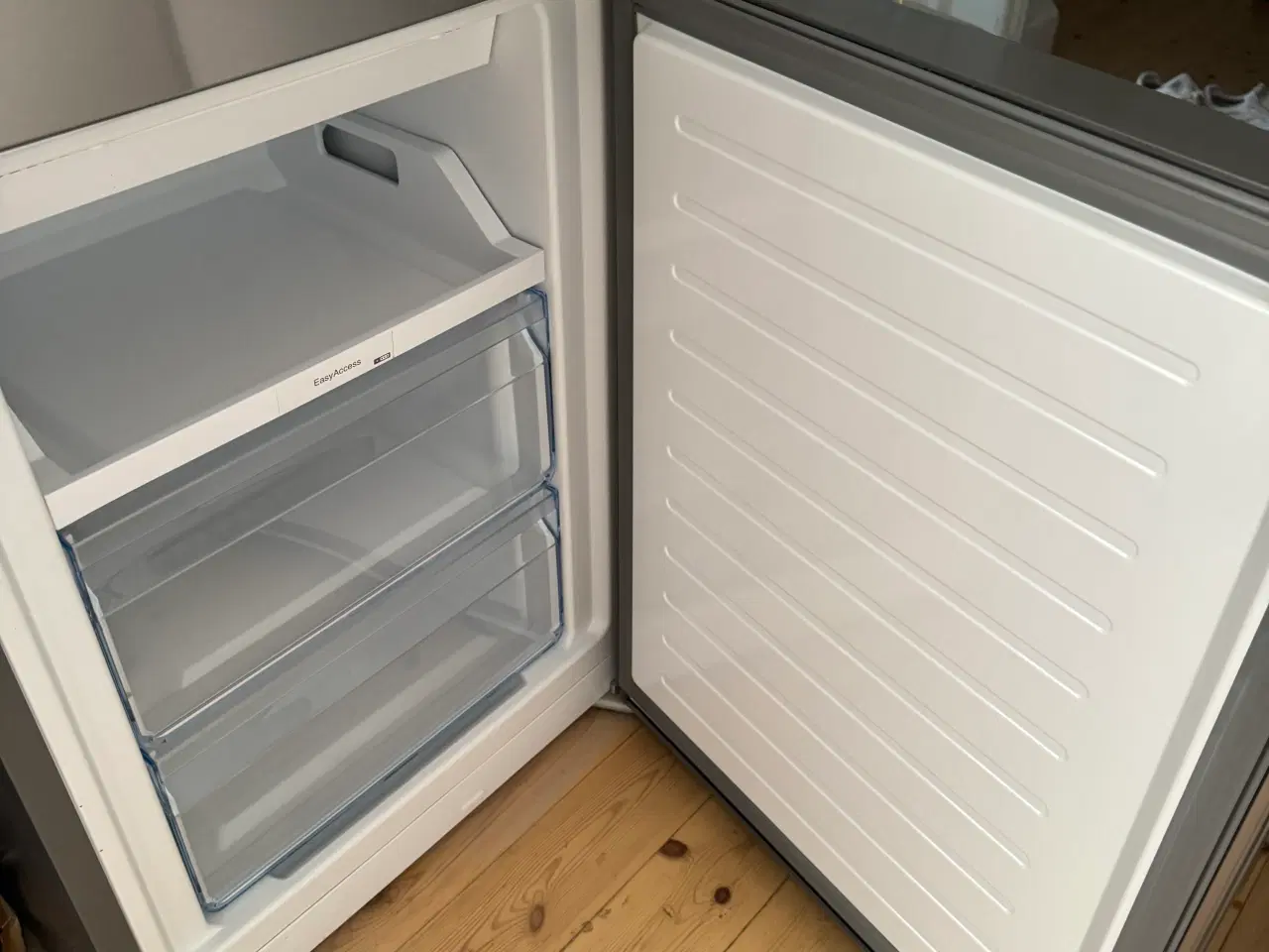 Billede 3 - Bosch fryse/køleskab gives væk