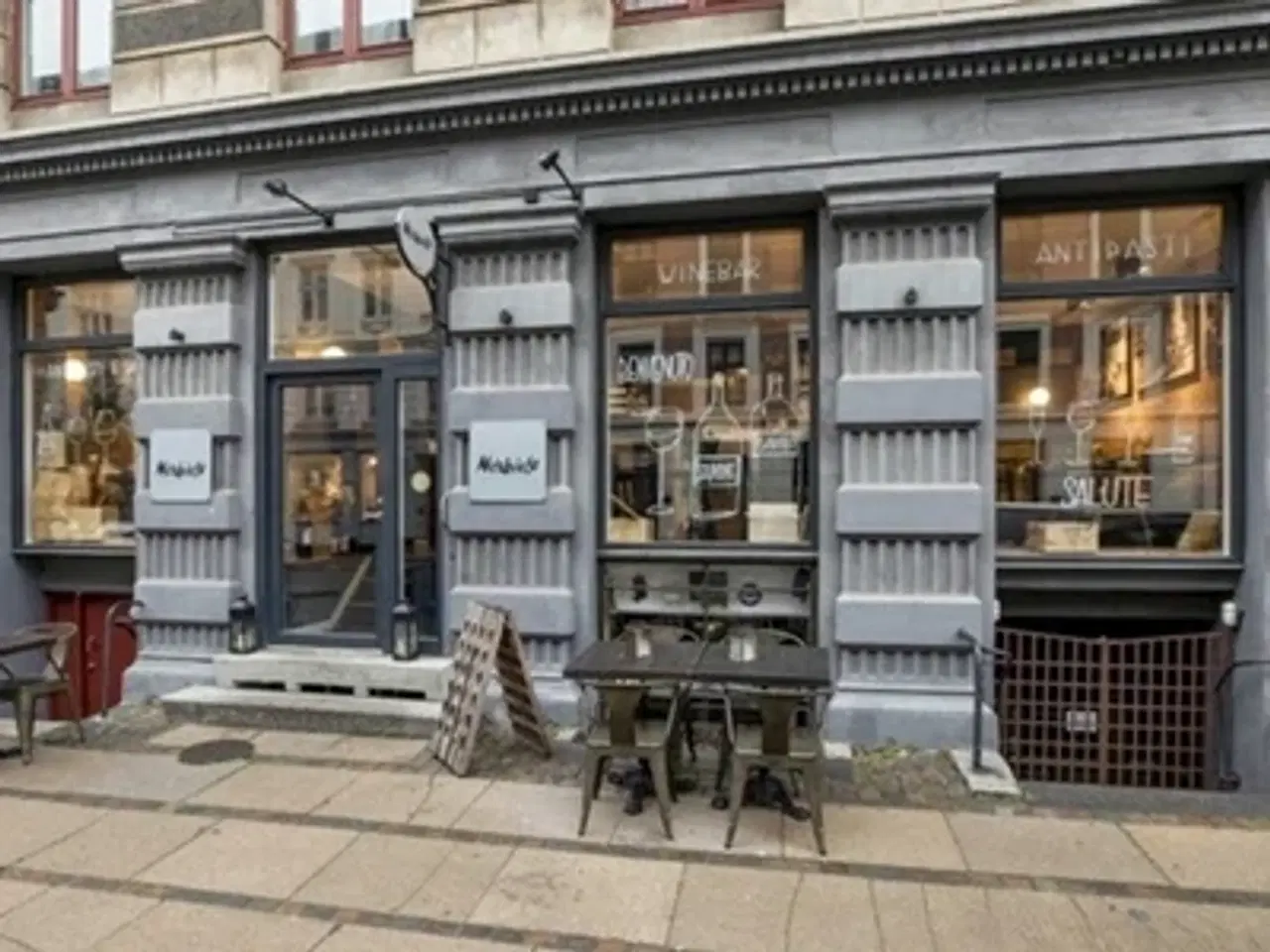 Billede 1 - Nebbiolo Vinbar på Holbergsgade