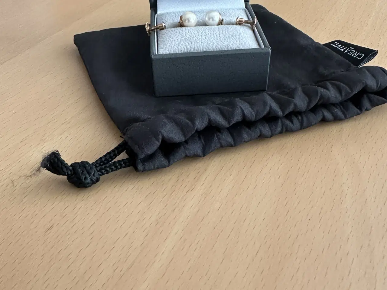 Billede 3 - Hermann Siersbøl - Par øreskruer af 14 kt. Guld