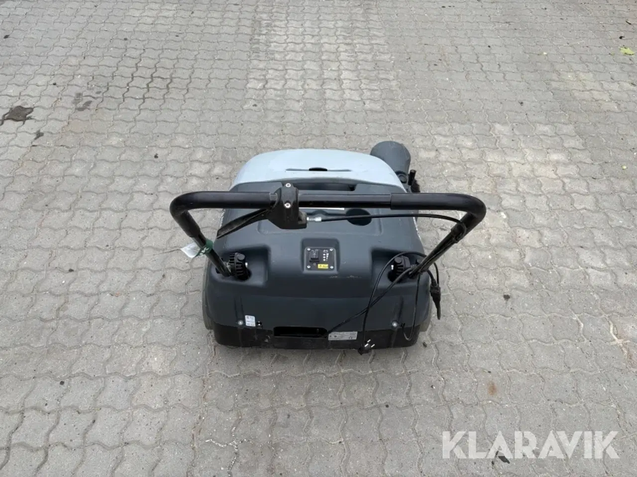 Billede 4 - Fejemaskine Nilfisk Sweeper SW 750