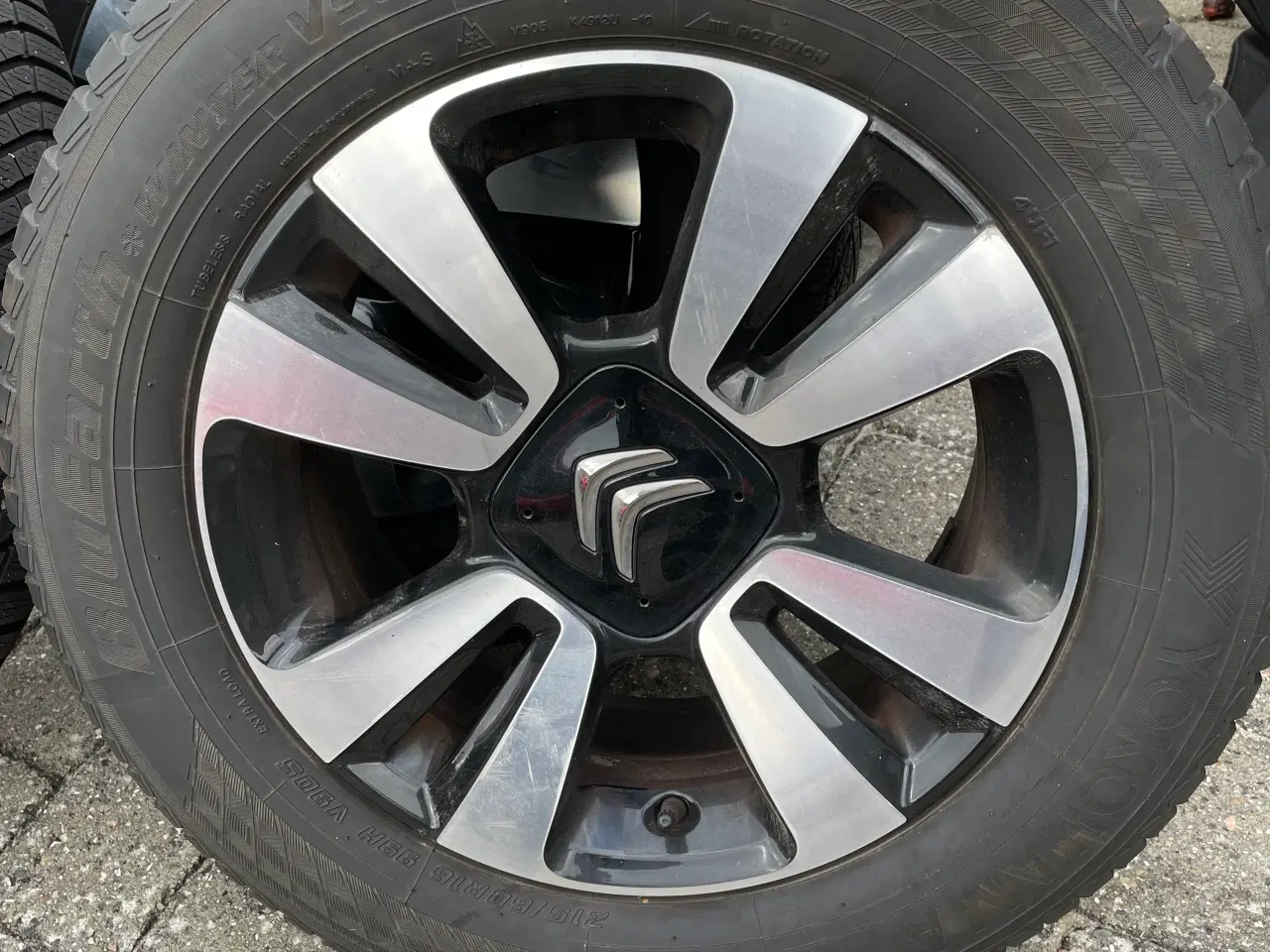 Billede 2 - Vinterdæk med alu fælge 215/60 R16