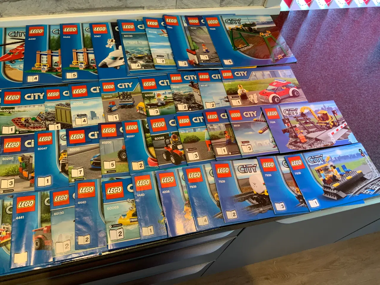 Billede 5 - Lego city manualer