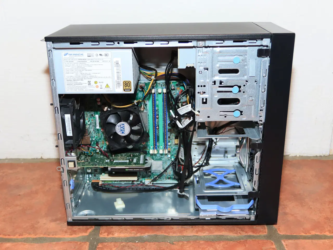 Billede 4 - Lenovo ThinkStation P300 - Core i5 - 16GB ram