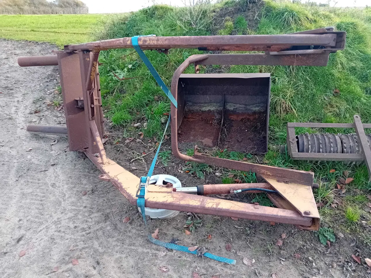 Billede 5 - Volvo 430 med frontlæsser 